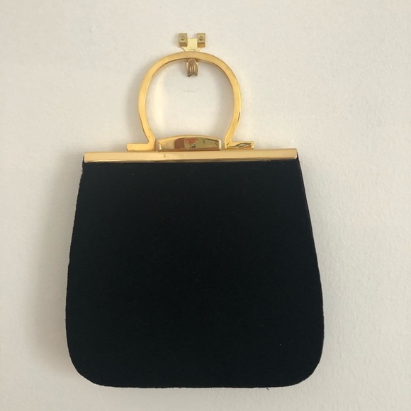 Vintage velvet clutch! - Picture 1 of 2